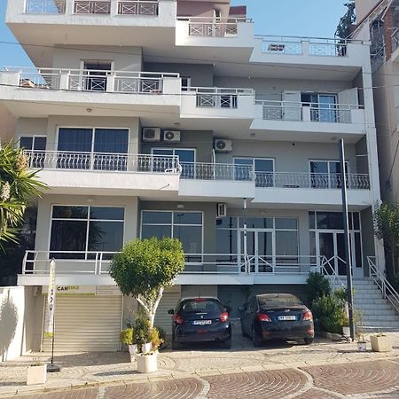 Olivias Apartments City Center Sarandë Exterior foto