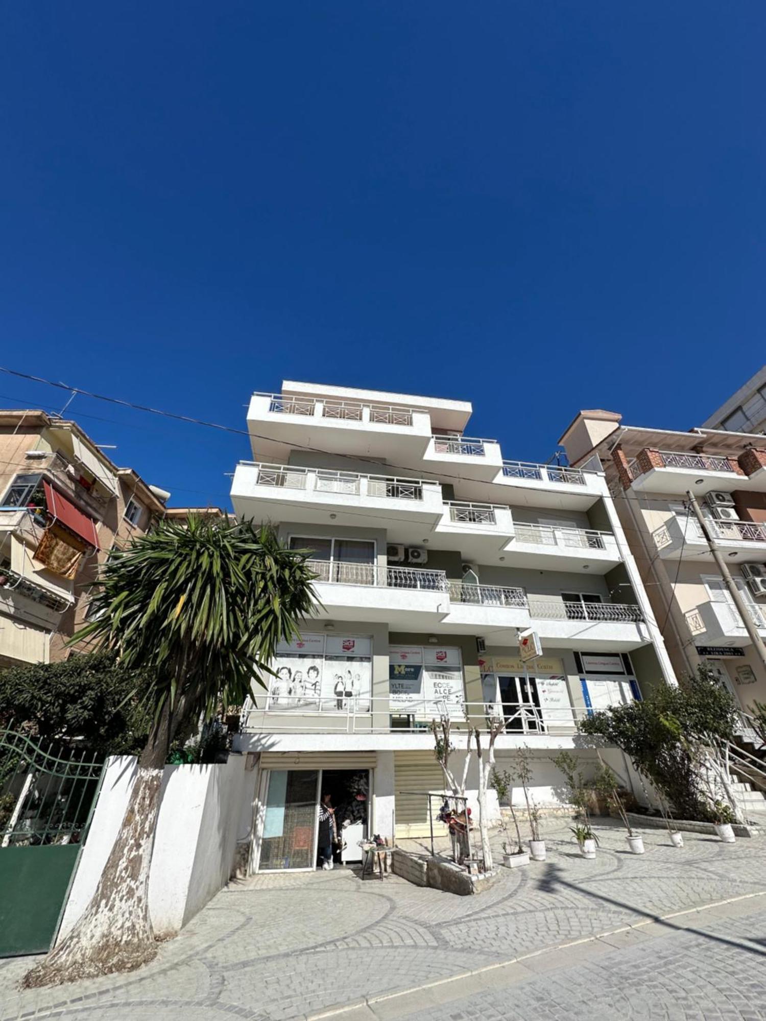 Olivias Apartments City Center Sarandë Exterior foto