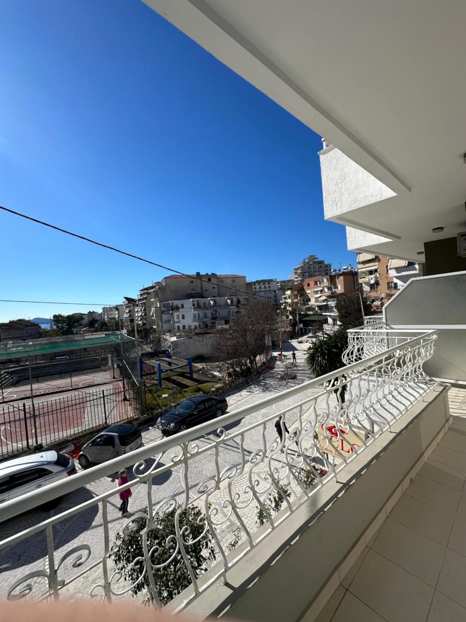 Olivias Apartments City Center Sarandë Exterior foto