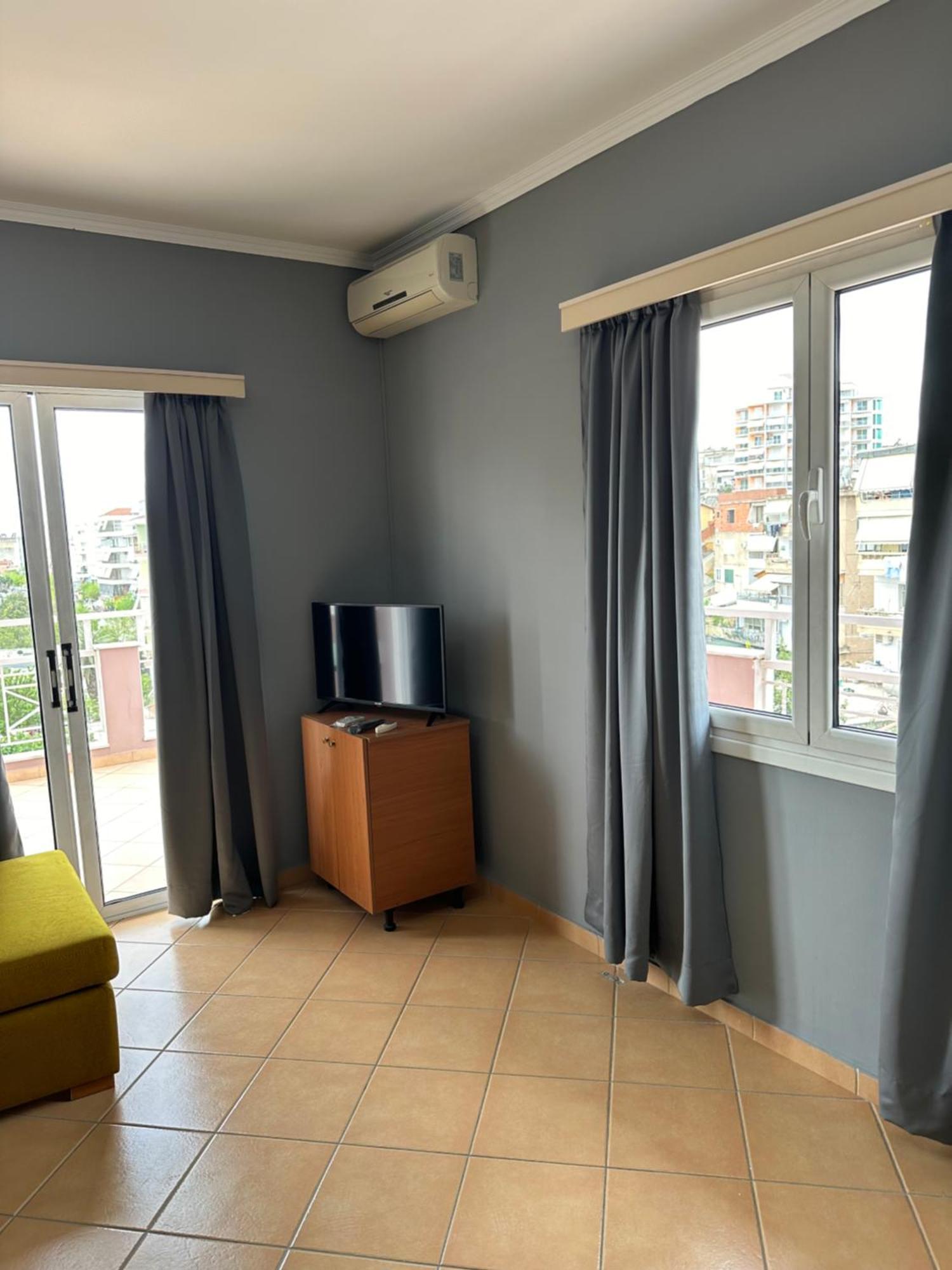 Olivias Apartments City Center Sarandë Exterior foto